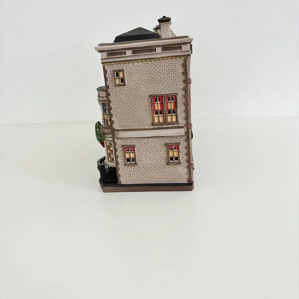 DICKENS VILLAGE - MULBERRIE COURT DPT 56